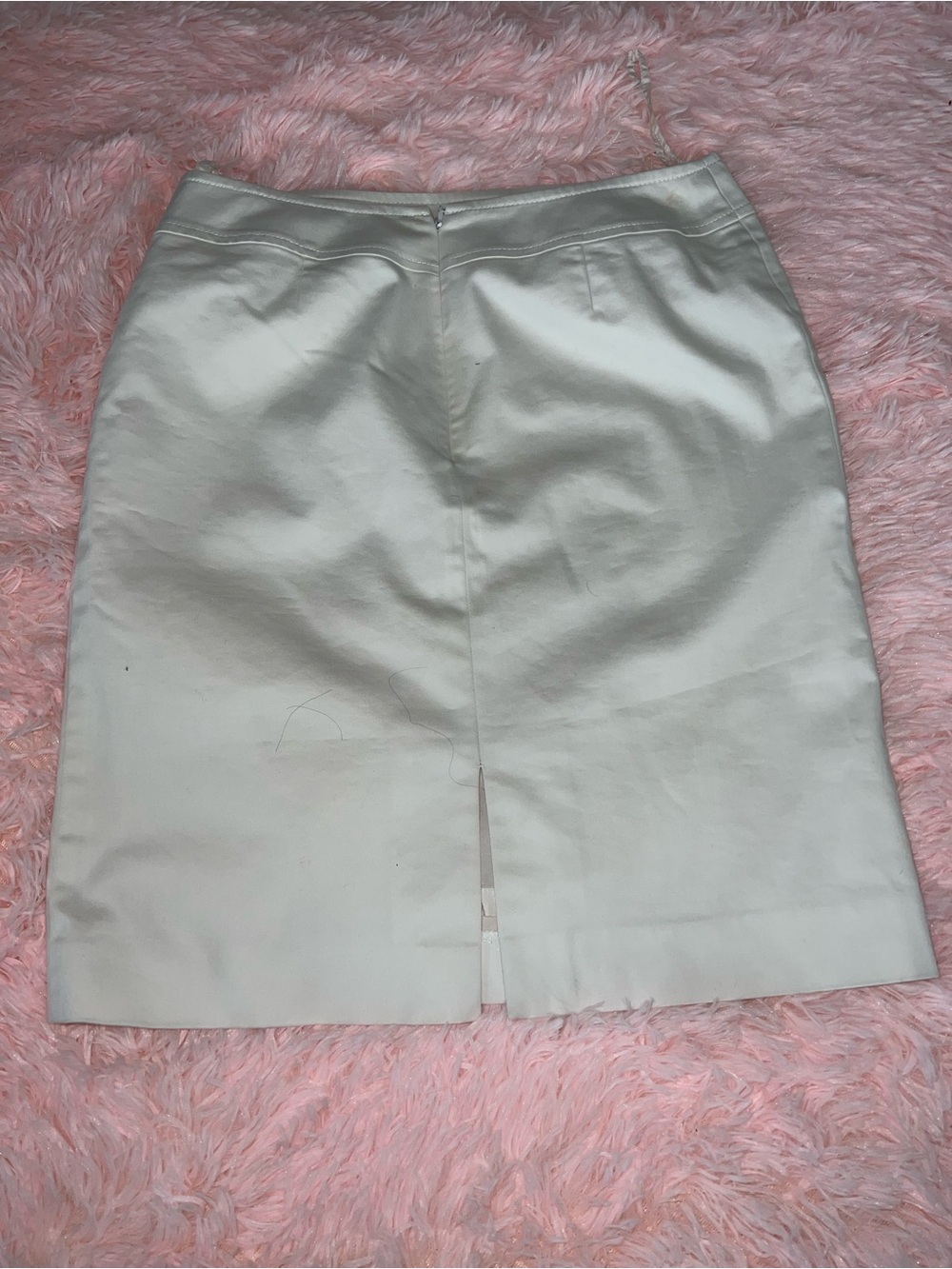 Classic White Pencil Skirt Petite Size 4P - Picture 4 of 9